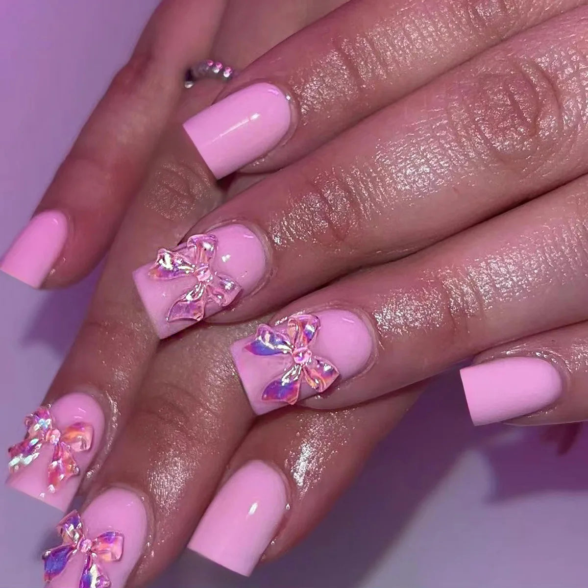 Classic White Bowknot Nails