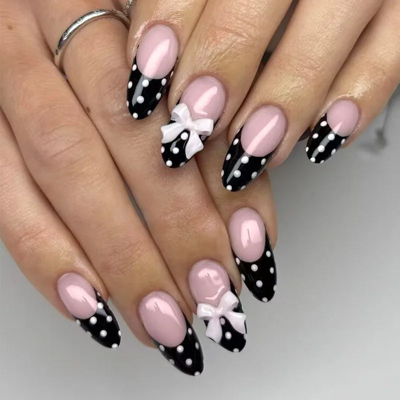 Classic White Bowknot Nails